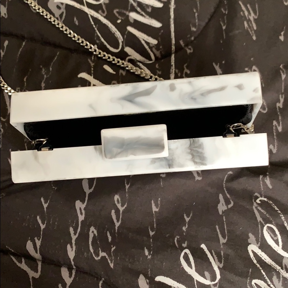 Forever 21 marble purse - Picture 3 of 3